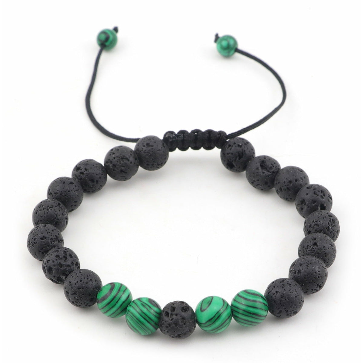 Armband Green Freak aus schwarzen Lavaperlen und grün gemusterten Malachitperlen mit verstellbarem Band