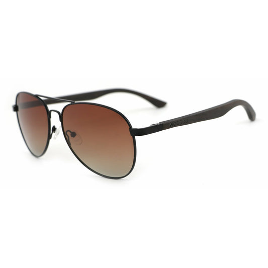 Holz-Sonnenbrille Apollo Black mit Ebenholz-Bügeln, schwarzer Fassung und braunen Gläsern, schräg von vorne