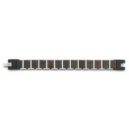 Holzarmband Black Shadow flach ausgelegt mit Ebenholz-Gliedern und Edelstahlverschluss